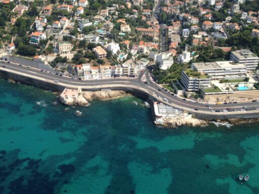 courir sur la corniche