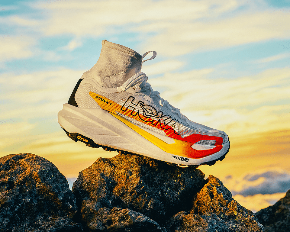 HOKA Tecton X 4