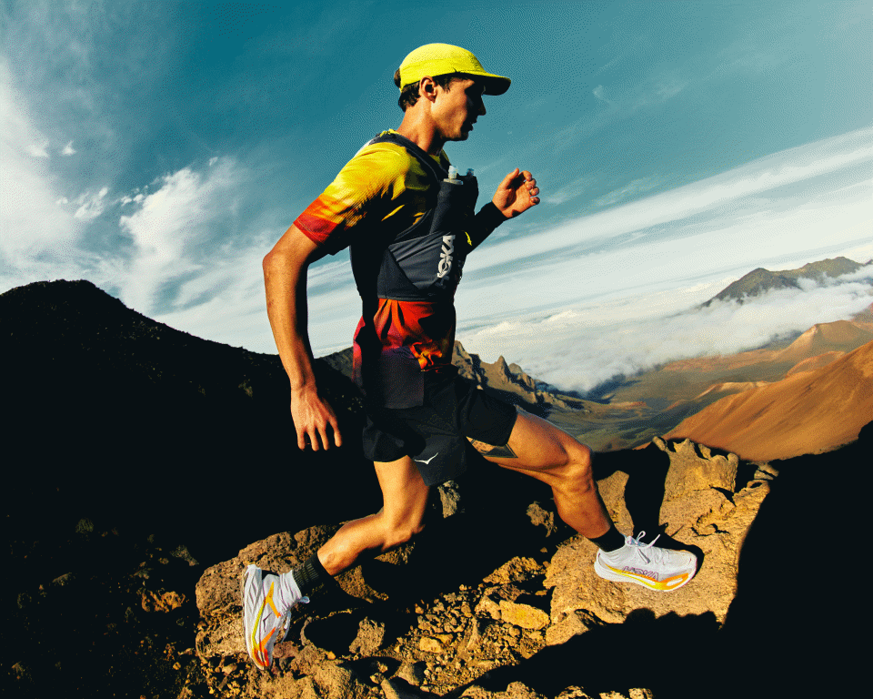 HOKA Tecton X 4